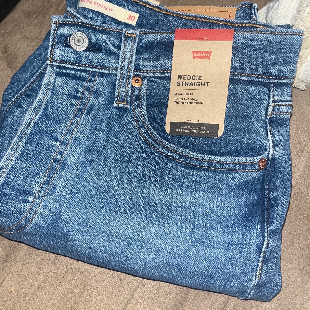 Levi High Rise Wedgie Straight Jeans